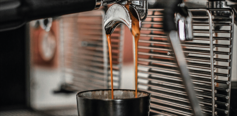 Lungo coffee in a glass, LUNGO Journal