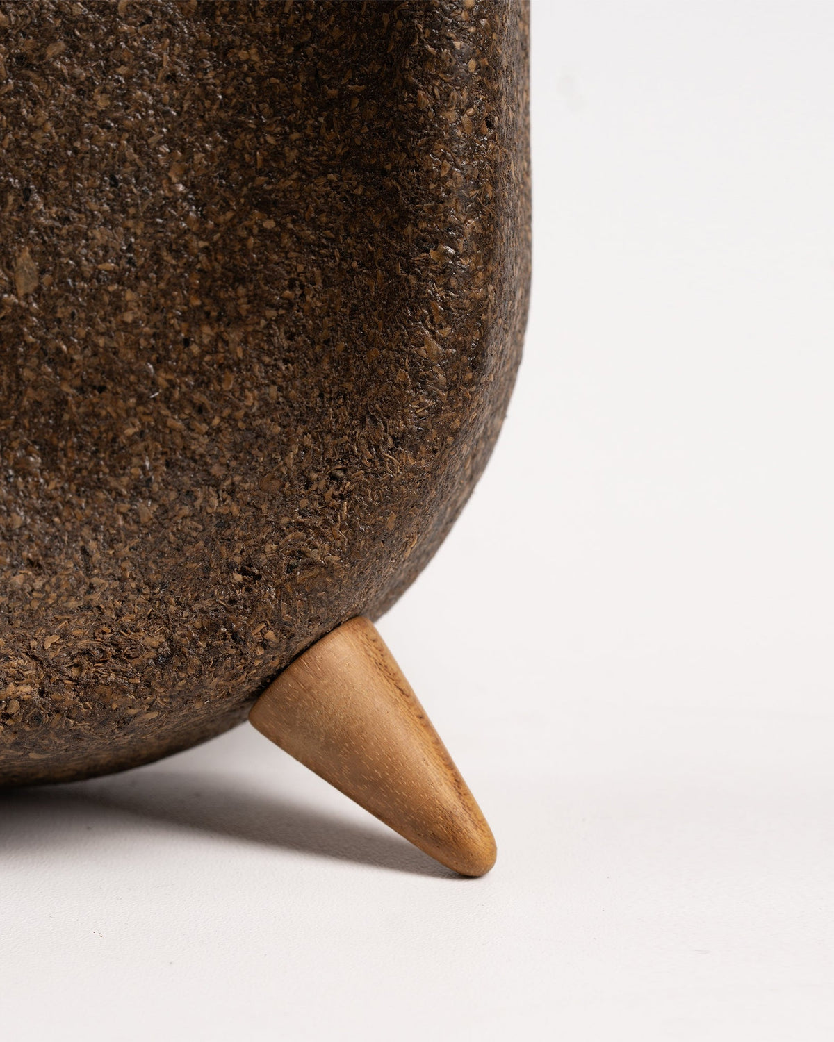 Gaddha Desk Clock — PALA × Bell Living Lab