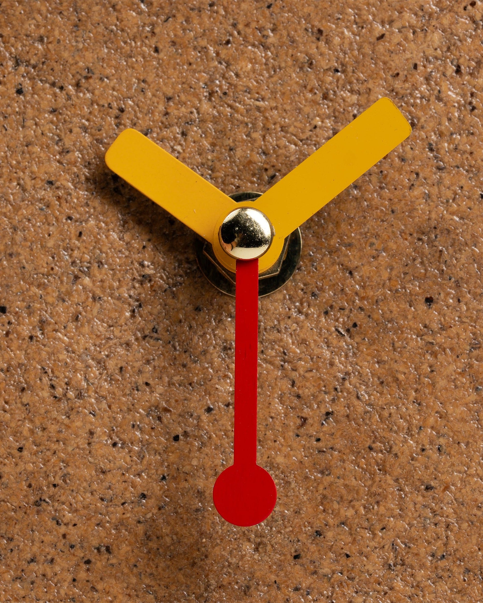 Gaddha Desk Clock — PALA × Bell Living Lab
