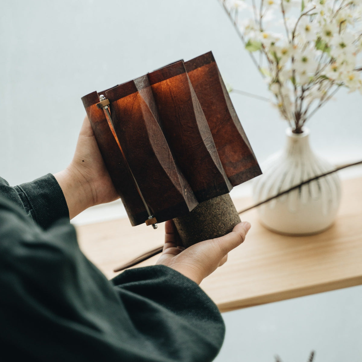 Tongkonan Table Lamp