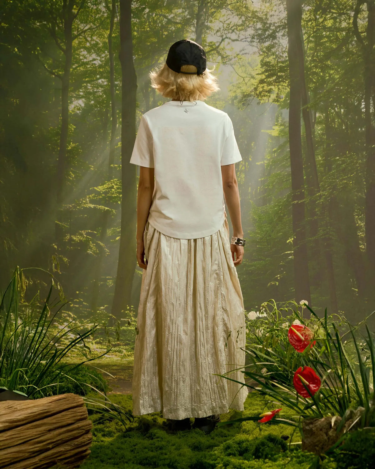 Women's S.Café Embroidered T-Shirt — Snow White